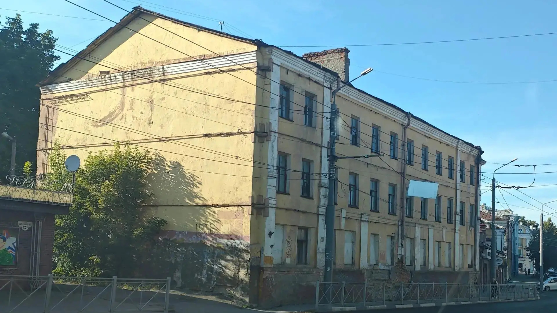 В Брянске временно ограничат движение машин в районе набережной