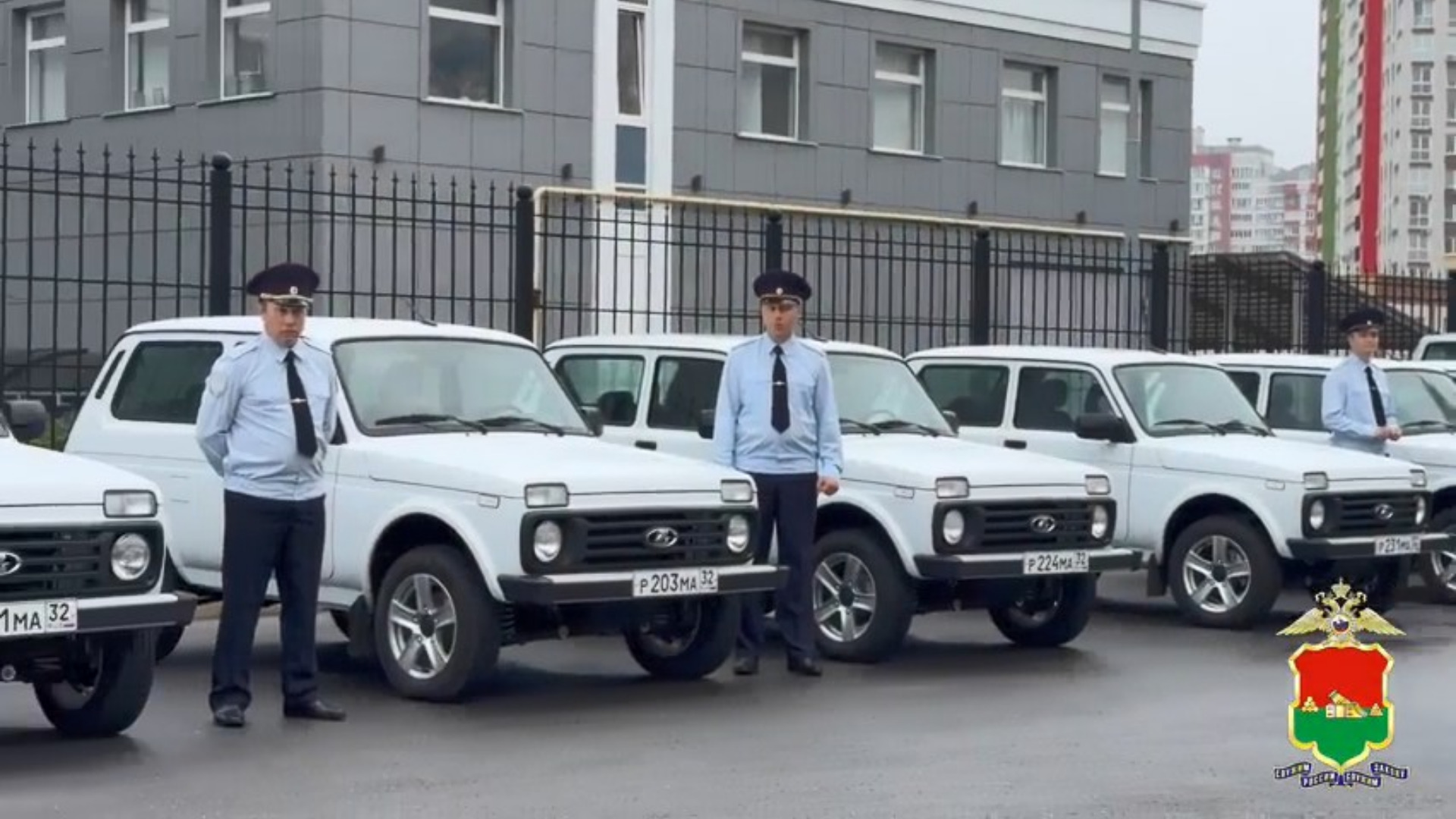Брянская полиция получила 15 новых машин