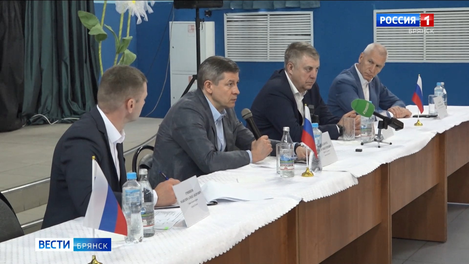 Временно исполняющий обязанности губернатора Егор Ковальчук побывал с рабочей поездкой в Сельцо