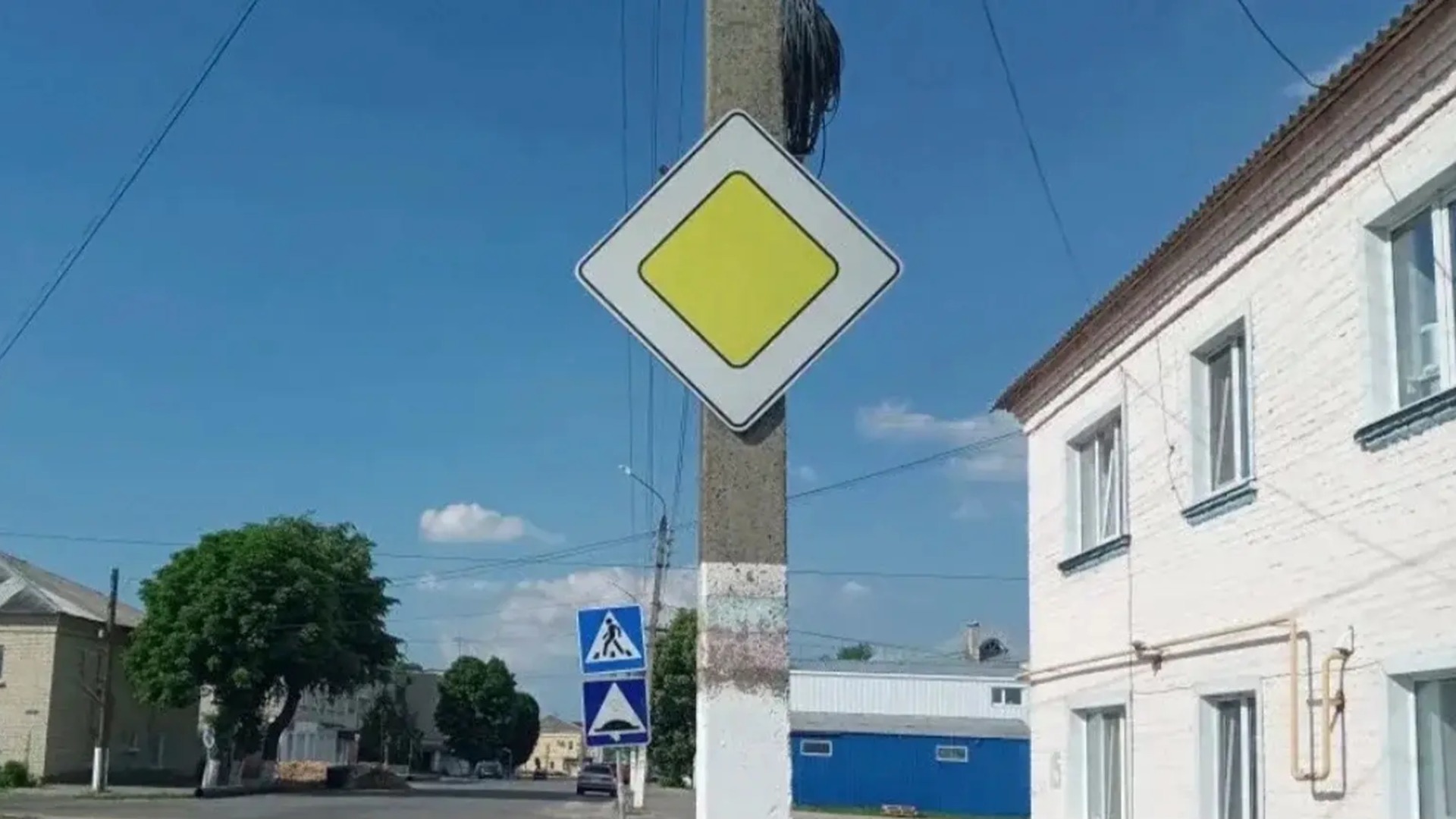  После прокурорской проверки в Климово установили дорожные знаки