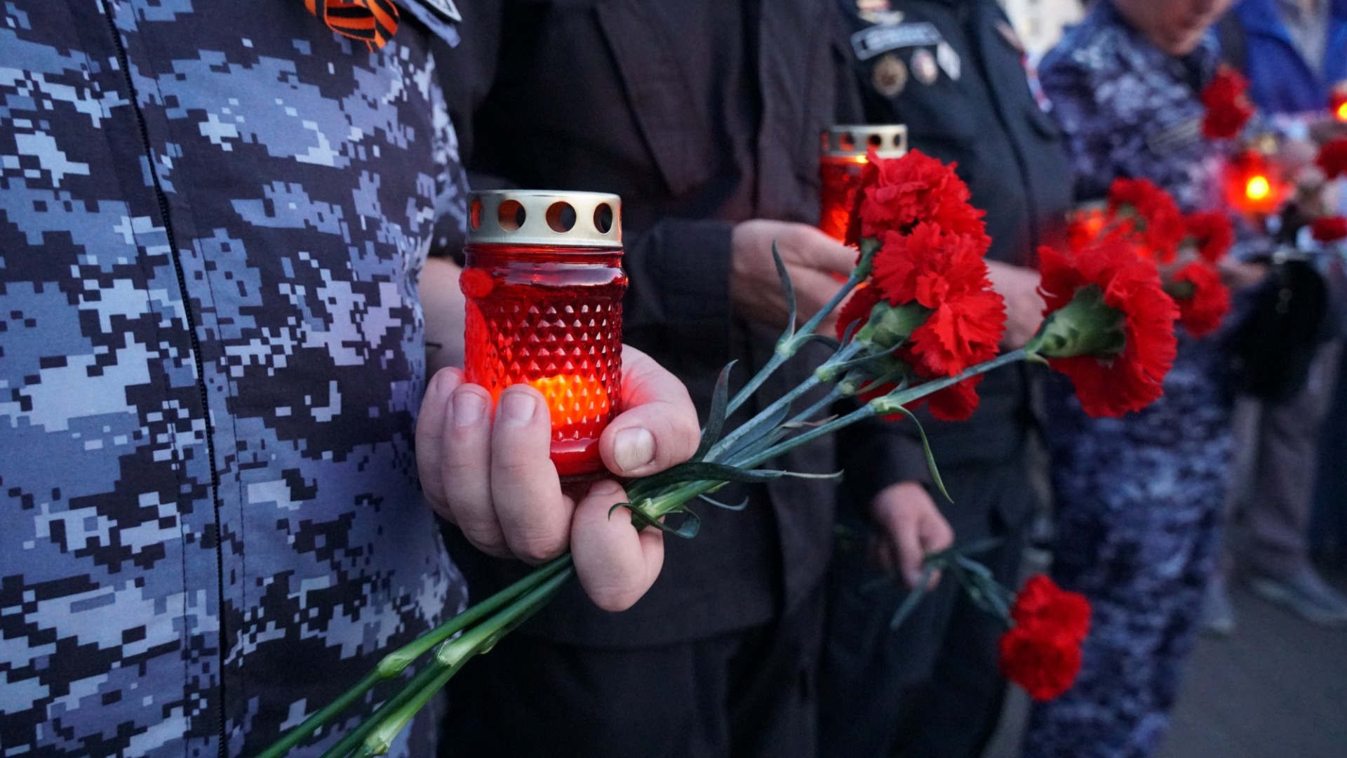Брянские росгвардейцы присоединились к акции "Свеча памяти"