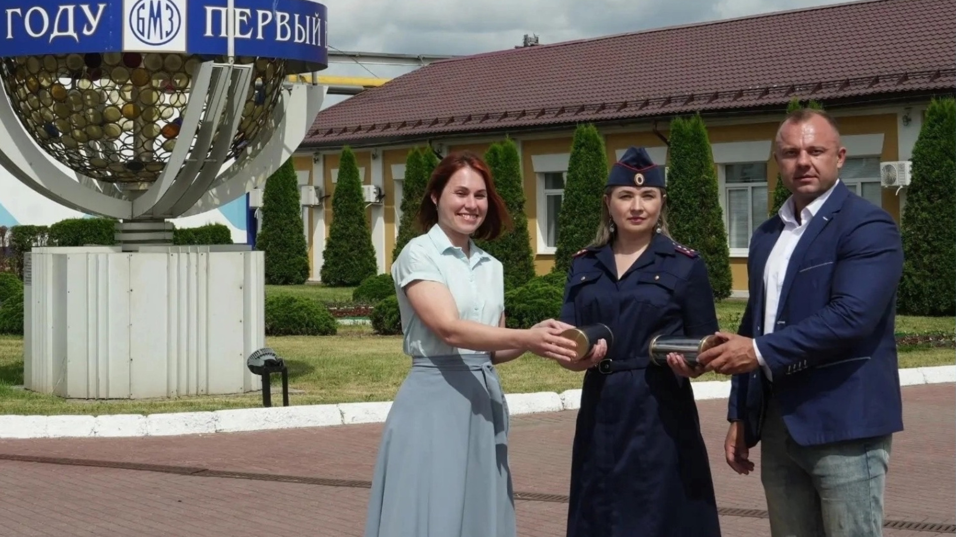 Брянские следователи передадут в Беларусь капсулы памяти с землей из концлагеря