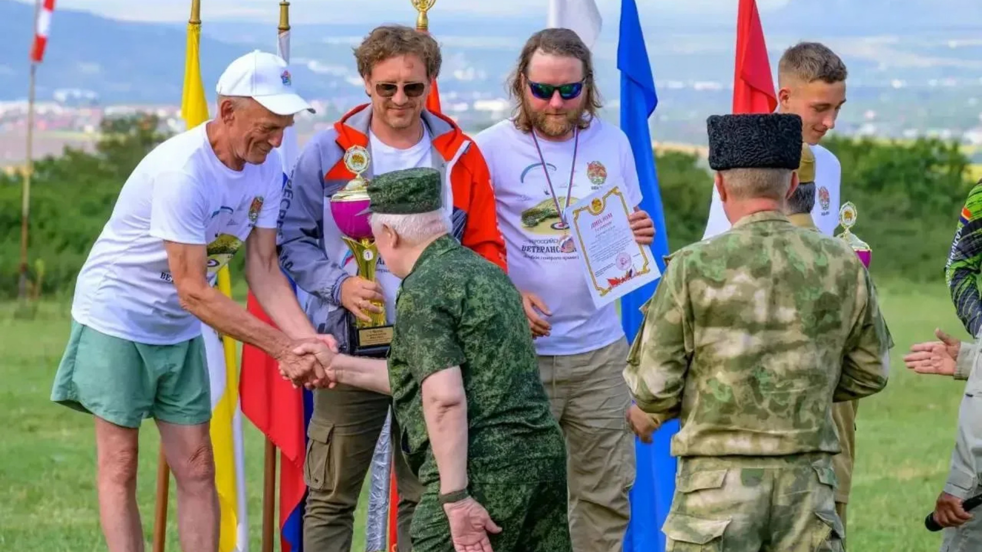 Парашютист из Брянской области Артём Сухорученко выиграл Кубок генерала Ермакова