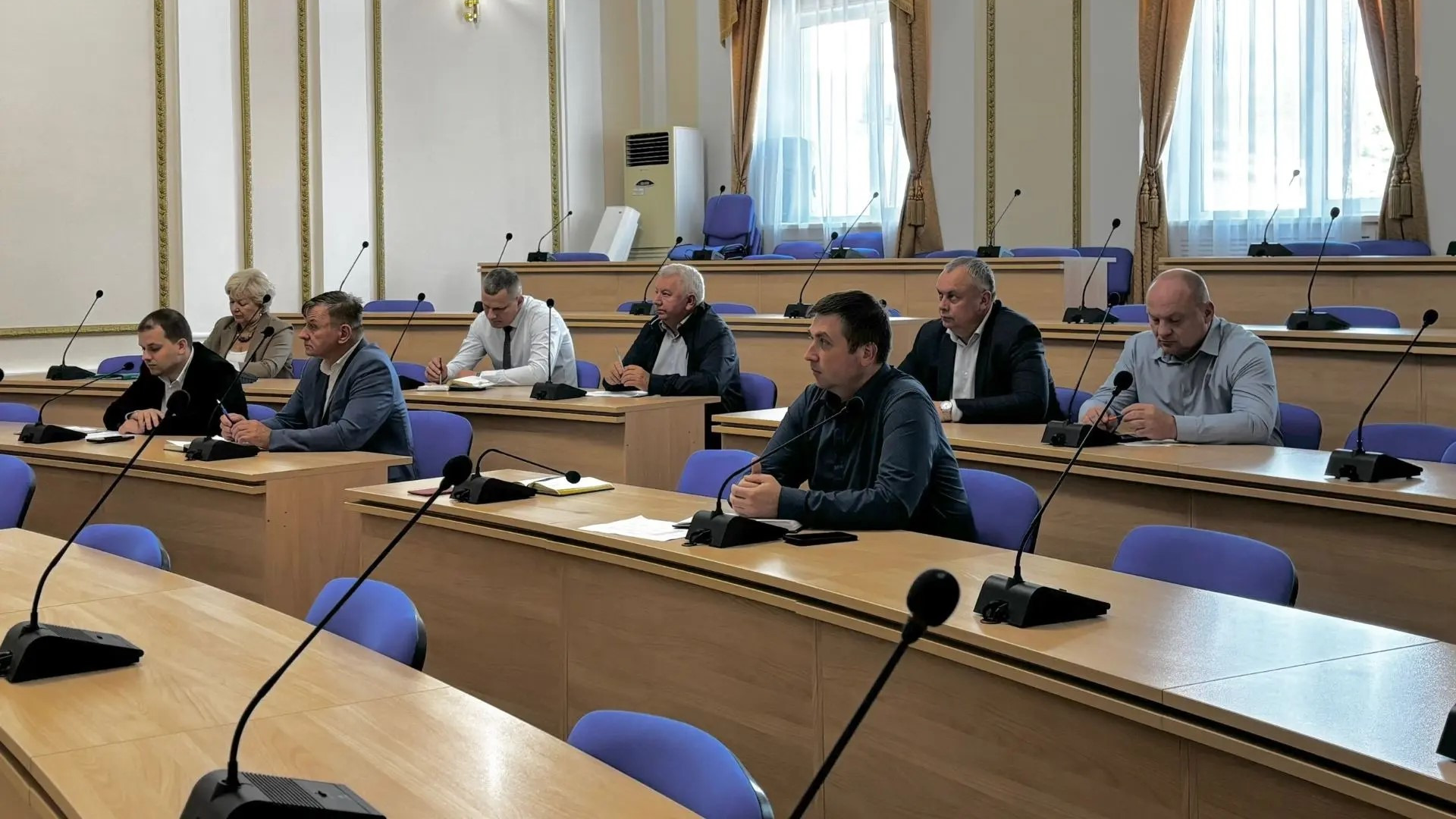 В Брянской области обсудили ход уборки зерновых, рапса и картофеля