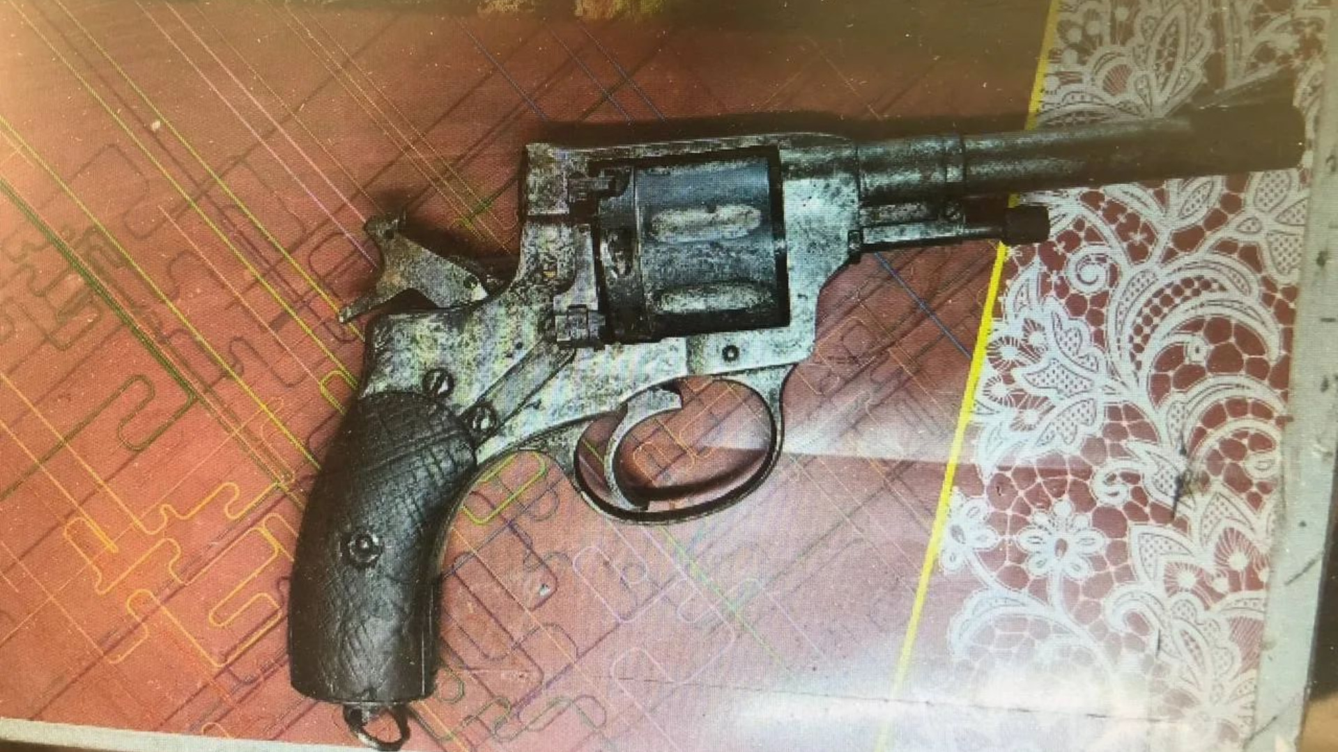 02 revolver