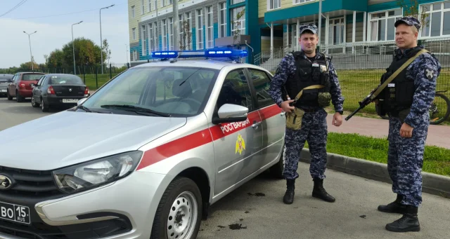 На Брянщине проверили антитеррористическую защищенность 400 объектов образования 