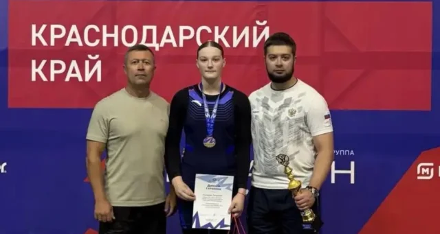 Брянская тяжелоатлетка стала мастером спорта на финале Спартакиады в Сукко