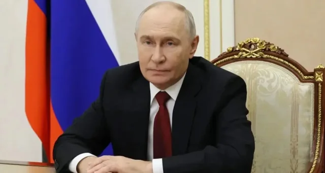 Губернатор Брянской области поздравил президента России с днем рождения