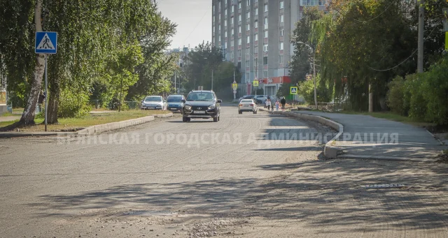 На улице Котовского в Брянске появятся новые светофоры и "лежачие полицейские"