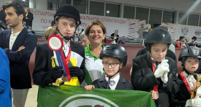 Брянские всадники привезли две бронзы с первой для региона Всероссийской Спартакиады