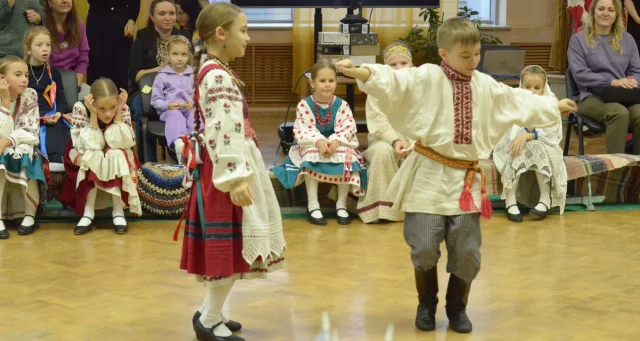 В Брянске 70 танцоров из семи регионов посоревнуются в традиционной пляске