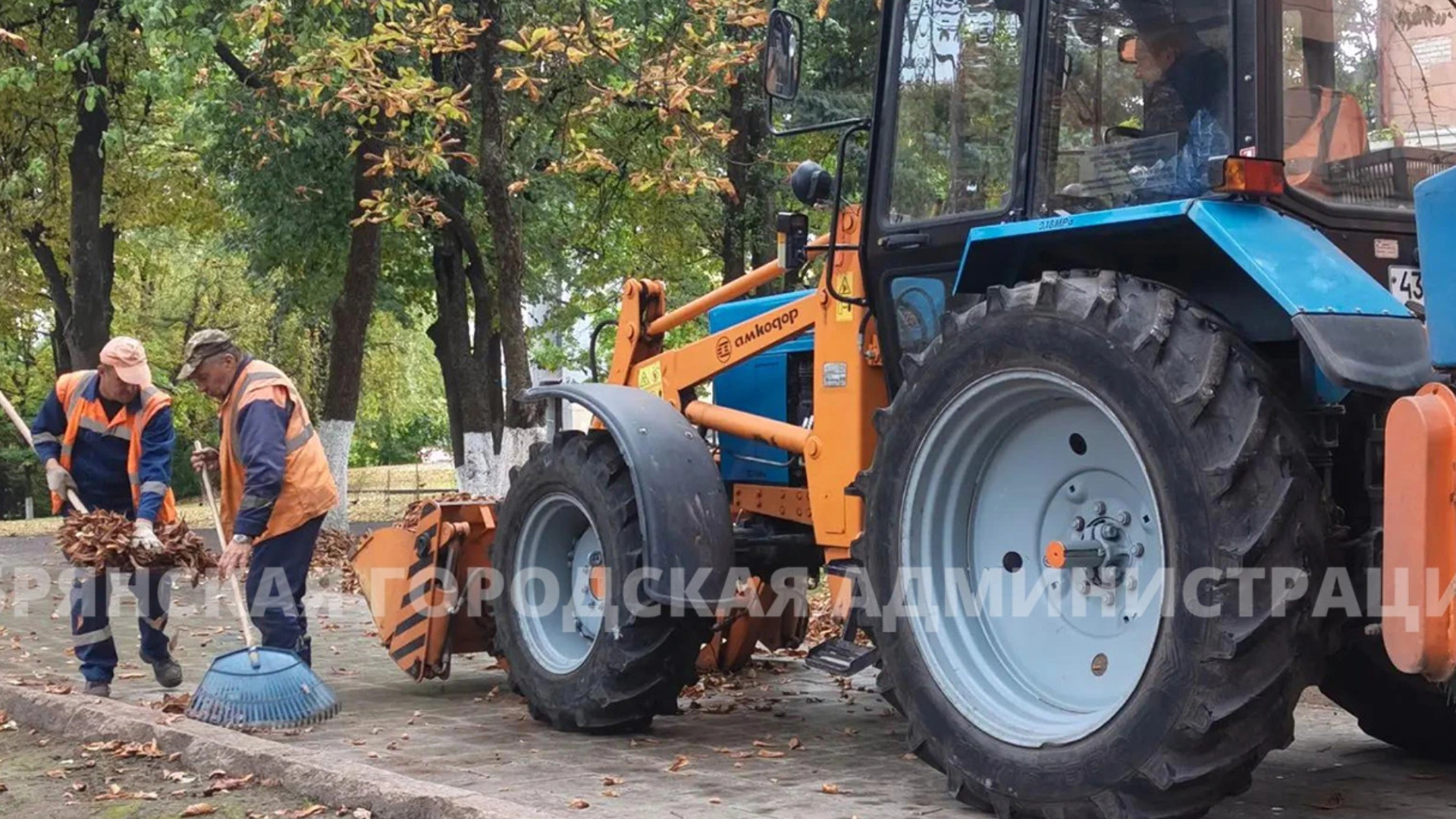12 traktorok1