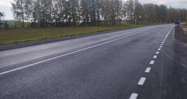 В Брянской области по нацпроекту отремонтировали 8,5 км дороги на Трубчевск