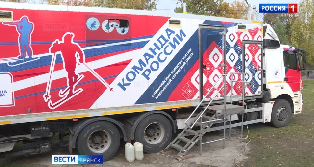 На максимальных скоростях: олимпийские эксперты завершают подготовку лыж для брянских чемпионов 