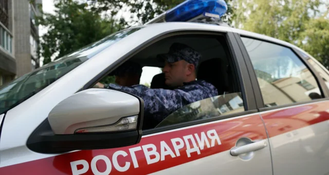 Орловчанин во время драки сломал челюсть мужчине в Карачеве, дебошир задержан 